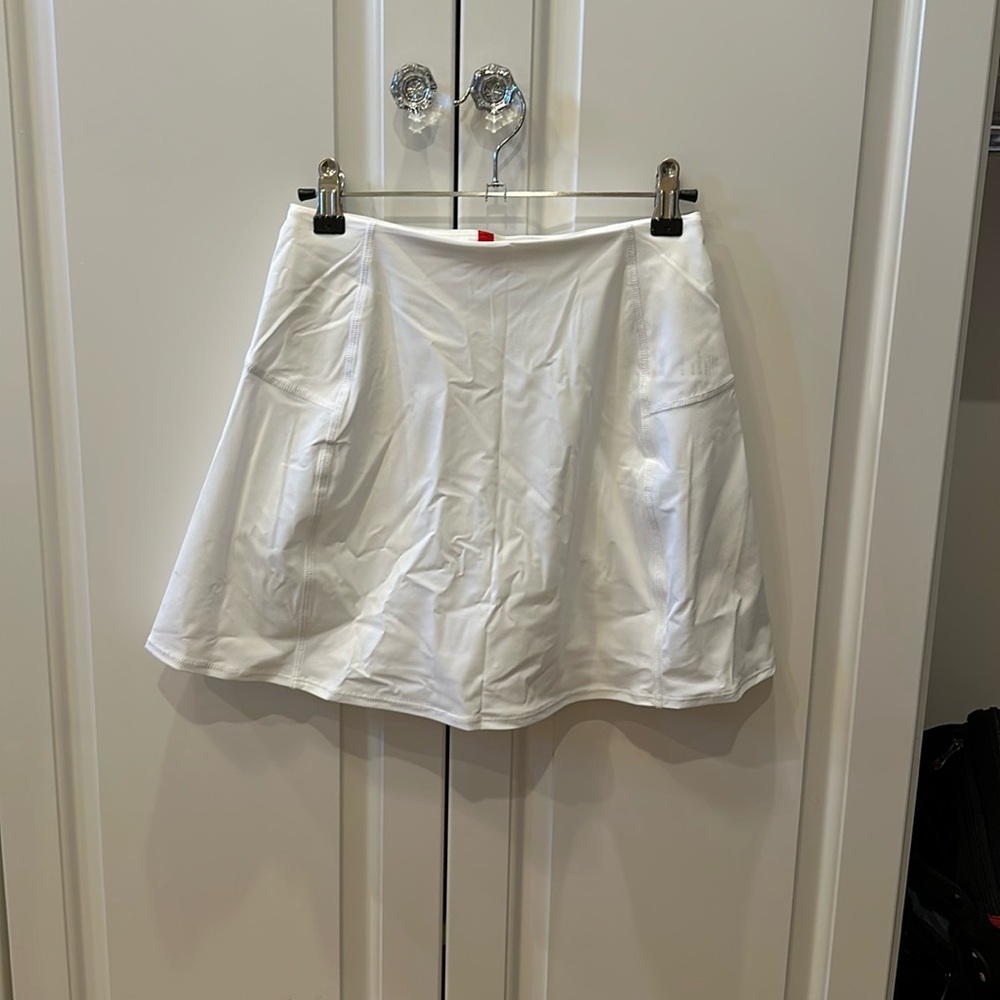 NWT Wilson white tennis skirt with under shorts, XS